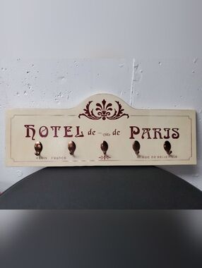 Vintage Style 'Hotel de Paris' Cream Wall Hook Rack